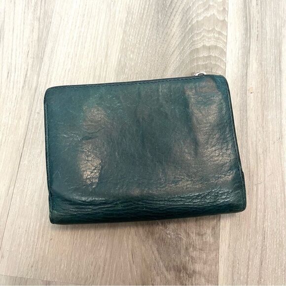 Furla Green Soft Leather Fold Out Wallet with Zippered Coin Pocket - Picture 3 of 9